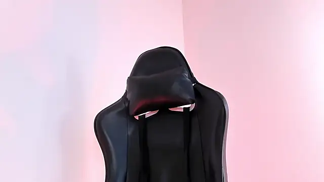 angelcumm_ (M young) - One finger in my ass