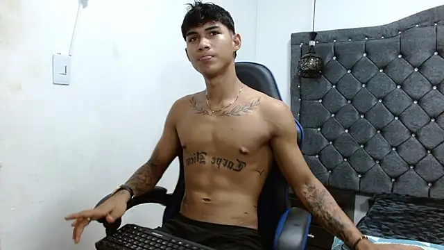 luka_big18 (M twink) - Cum show/ close transmissio😈