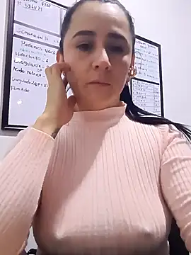 Webcam Model (Sex_Annie) is live