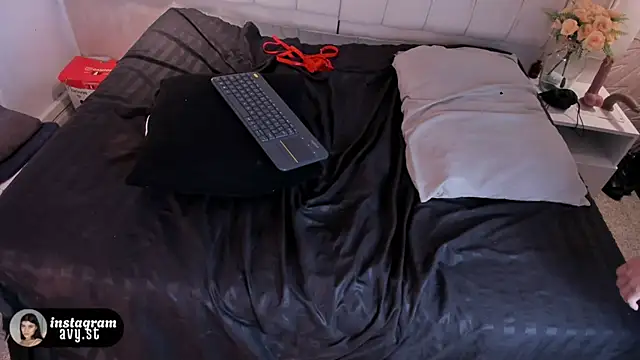 avy_st - Avy_st's free webcam