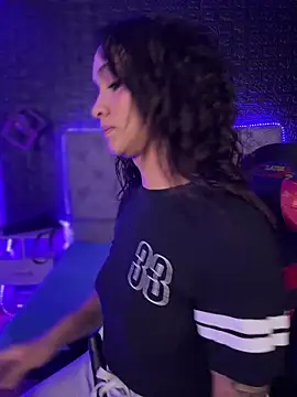 isabella-teen (F teen) - Suck your boobs👅