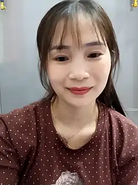 Webcam Model (-Dumi-) is live