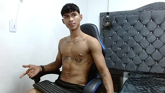 luka_big18 (M twink) - Cum show/ close transmissio😈