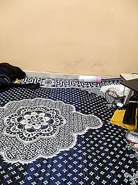 rising_queen (F milf) - Buying own house🏡