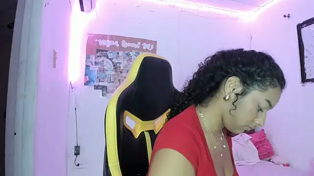 emily_stars1 - Emily_stars1's free webcam - UK Sex Cams