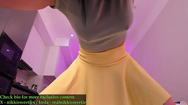 nikkisweetie (F milf) - big cummm