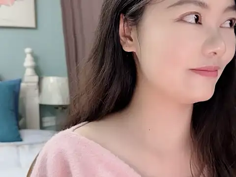 sarah111 - Sarah111's free webcam - UK Sex Cams