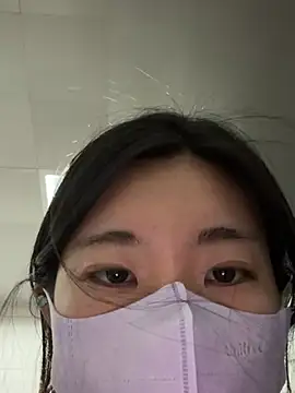 lulu125216 (F young) - 露胸