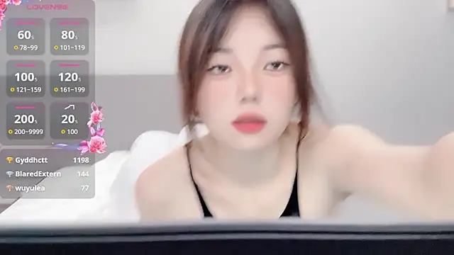 美女Lucky_zhizhi在线直播