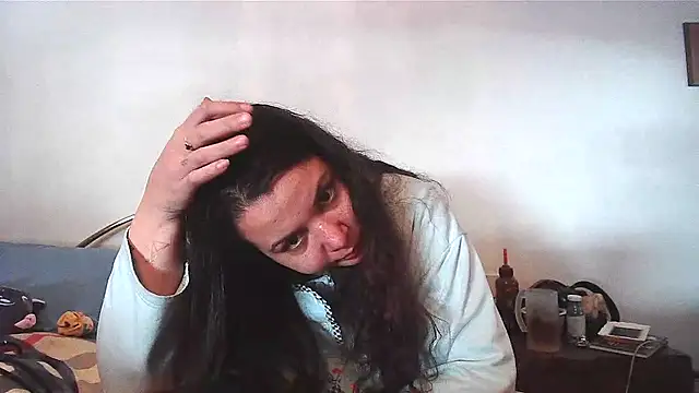 alicebehind (F milf) - nuda/ big boobs, hairy pussy, pony tail