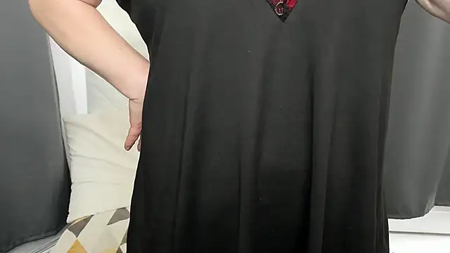 dirtybonnie (F milf) - red wet look