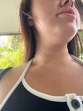 kirasunshine (F young) - lick nipples