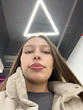 leiamood (F young) - Take off your panties and doggy style