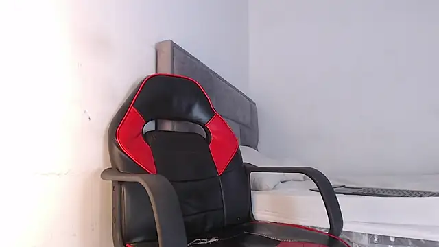 adam_levis17's live cam