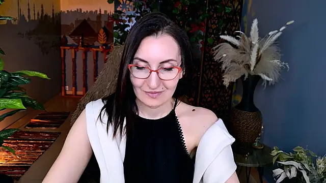 UnaTerra live sex cam