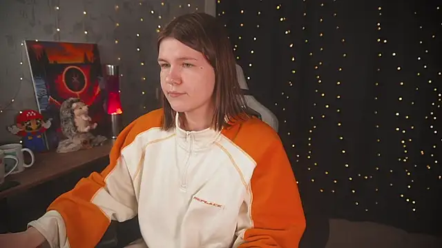 cuteamberlyyy (F young) - DILDO IN PUSSY