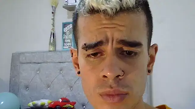 im_jake69 (M young) - Cum show and eating cum