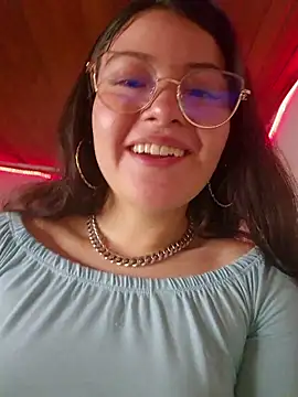 juli05star20 (F young) - FUCK ME IN DOGGY