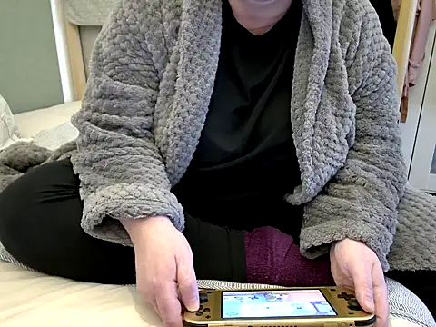 marthabriest (F mature) - dildo pussy till cum