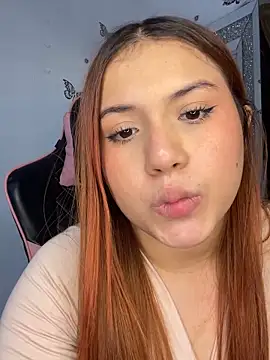 scarleth_marquezz (F teen) - “Squirt and dildo penetration.😈💦🔥