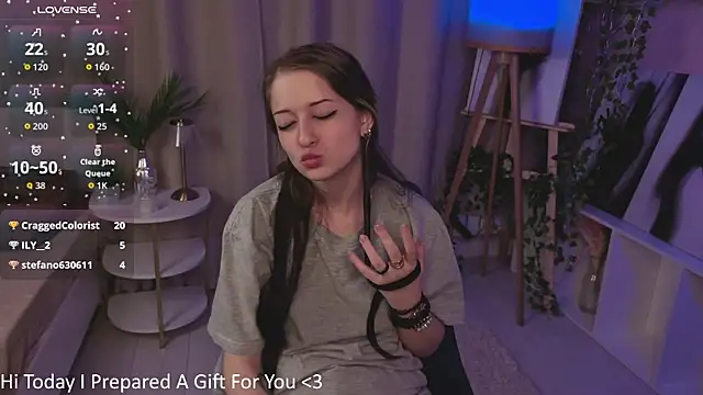 karriepinilla (F teen) - if you think I'm beautiful🥰