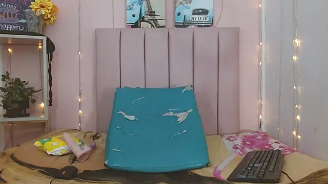 camila_williamss (F teen) - finger in the ass and spanking 🔥