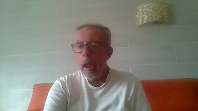 tuggy59 (M grandpa) - cum with me masurbador