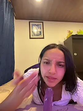 eve_ritz (F teen) - Play tits nipples