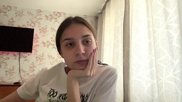 Live solo webcam of PagedLard