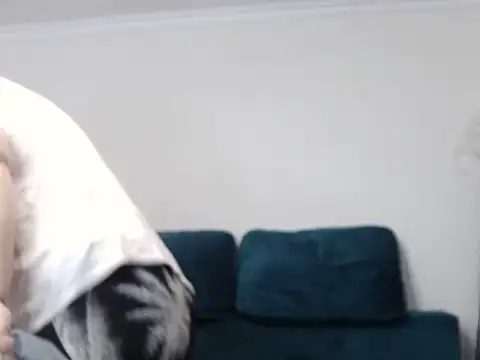 emilyjenner - EmilyJenner's free webcam