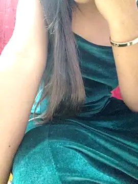 Webcam Model (Roshni_98) is live