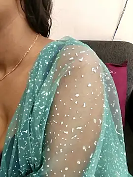 Webcam Model (beby_girLL)  is live.Free join now!