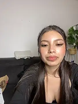 Webcam Model (Mady_Pink)  is live.Free join now!