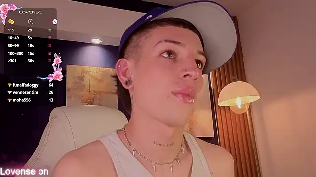 luca_prince_ (M twink) - spank my ass x10