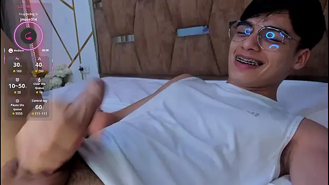 gerony_ (M twink) - JERK OFF FULL SALIVA CTL 2 MIN