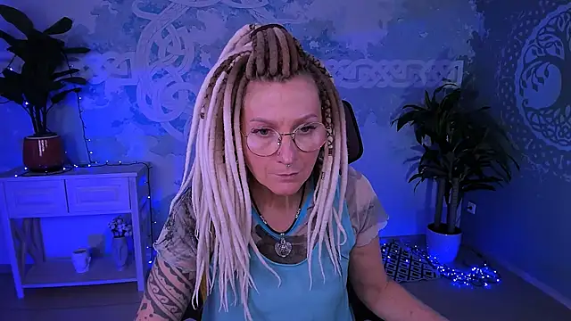 umaspace (F mature) - foot massage with oil