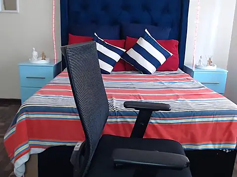 queenmandyy - QUEENMANDYY's free webcam - UK Sex Cams