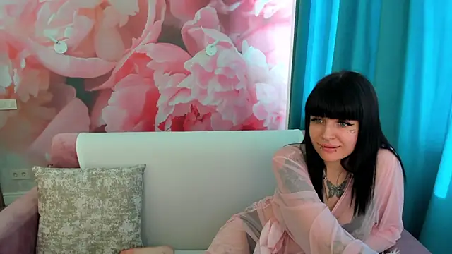 luxsiren - LuxSiren's free webcam - UK Sex Cams