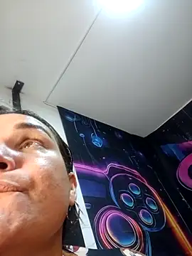 zuleyka_69 - Zuleyka_69's free webcam - UK Sex Cams