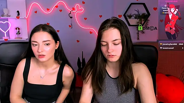 miki-niki - Miki-niki's free webcam - UK Sex Cams