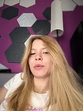 AnastasiaAniess live sex cam