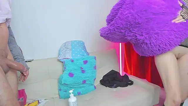 Sweettmessy live sex cam