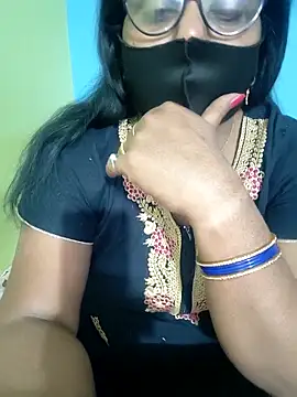 sexxyrenukaa - Sexxyrenukaa's free webcam - UK Sex Cams