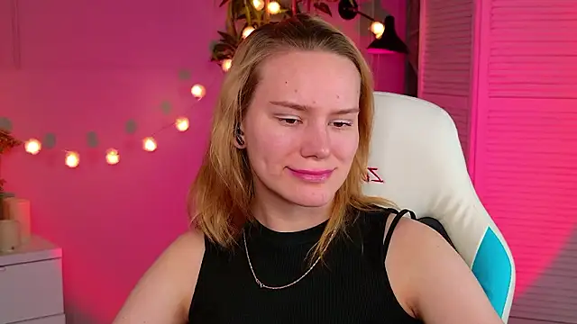 ramona___ - Ramona___'s free webcam - UK Sex Cams