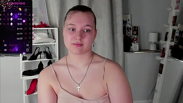 rebecca_kelly - Rebecca_Kelly's free webcam - UK Sex Cams