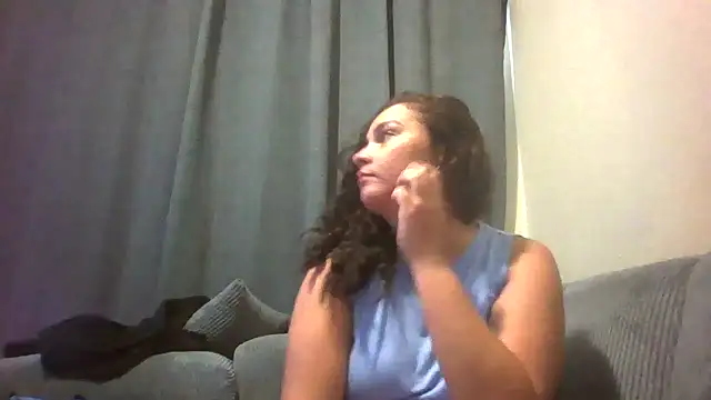 lilMissMarli live sex cam