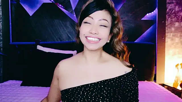 elyaquinn - ElyaQuinn's free webcam - UK Sex Cams