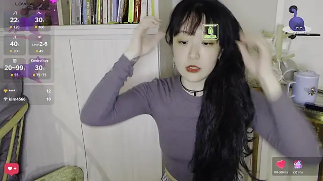 美女Etherealcat33在线直播