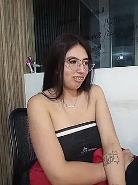 valk_submissive - Valk_submissive's free webcam - UK Sex Cams