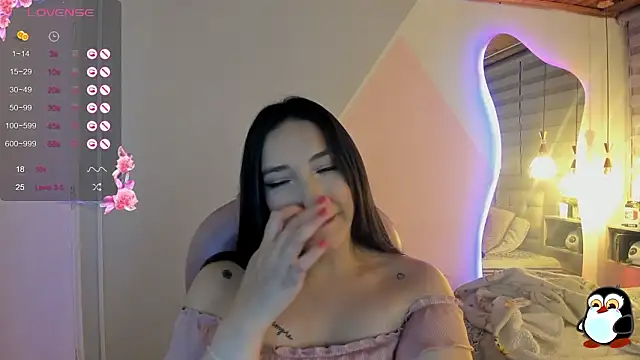 cristal__hot_1's Stripchat show and profile